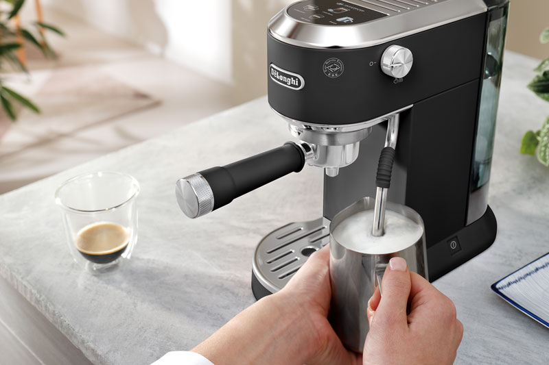 �f�����M �f�f�B�J �f���I 